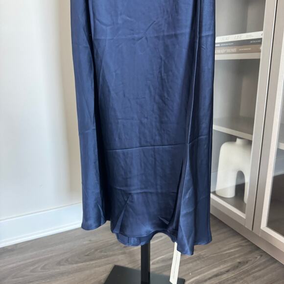 Reformation Daniela Silk Maxi Dress 4 NEW Navy Sleeveless V-Cut Halter Satin NWT - Picture 5 of 7